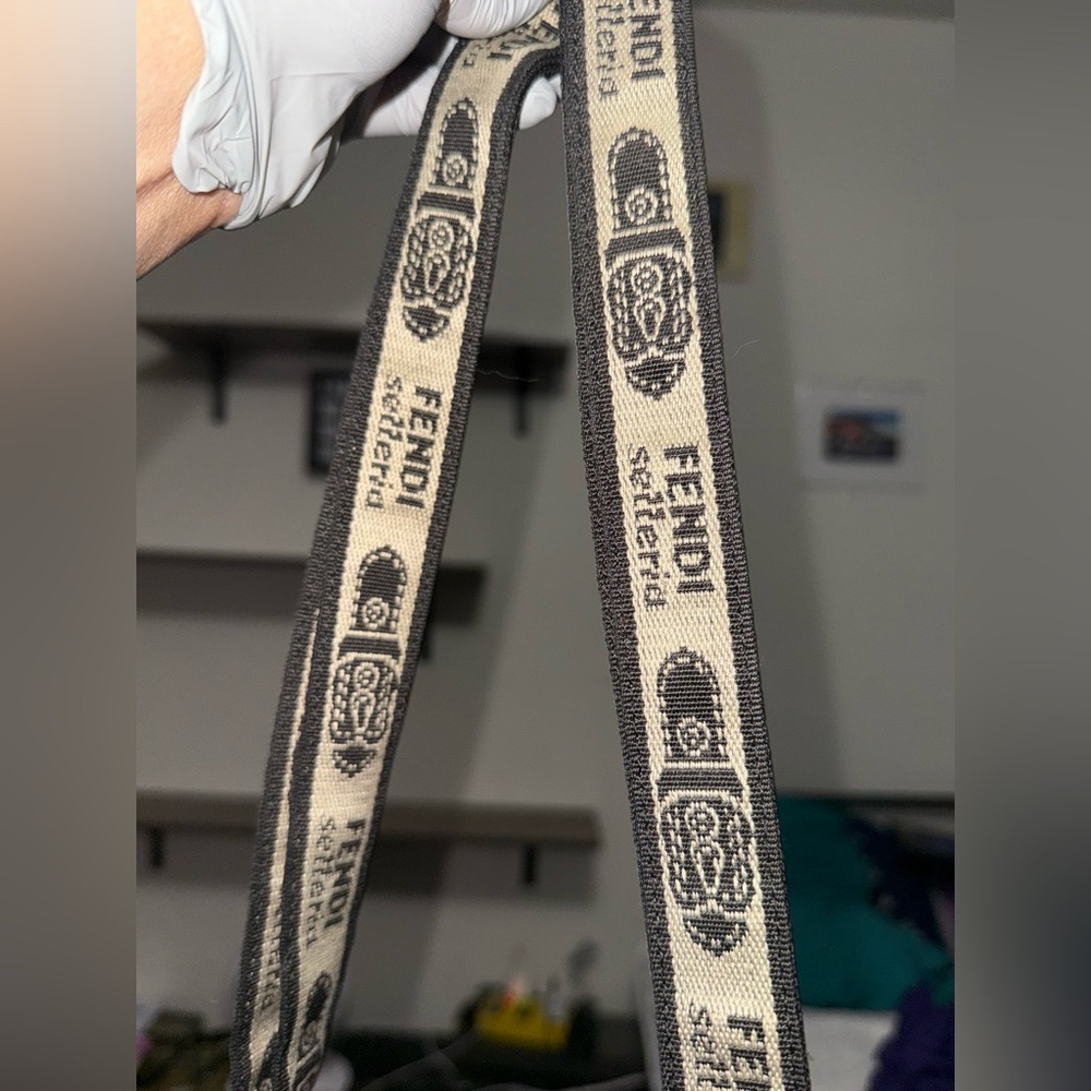 Fendi Selleria (COA) Leather Crossbody | Italy | - Picture 9 of 12